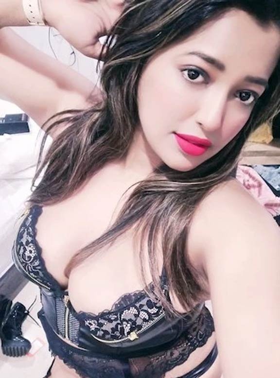 Jaipur aged housewife Call Girl